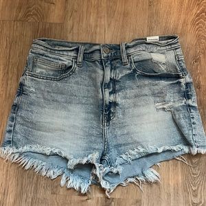 Distressed Ultra high-rise shorts